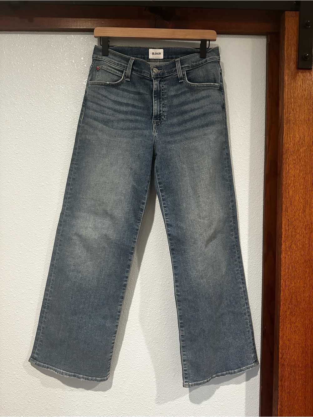 Hudson Jeans Wide Leg Jeans in Medium Blue Size 27
